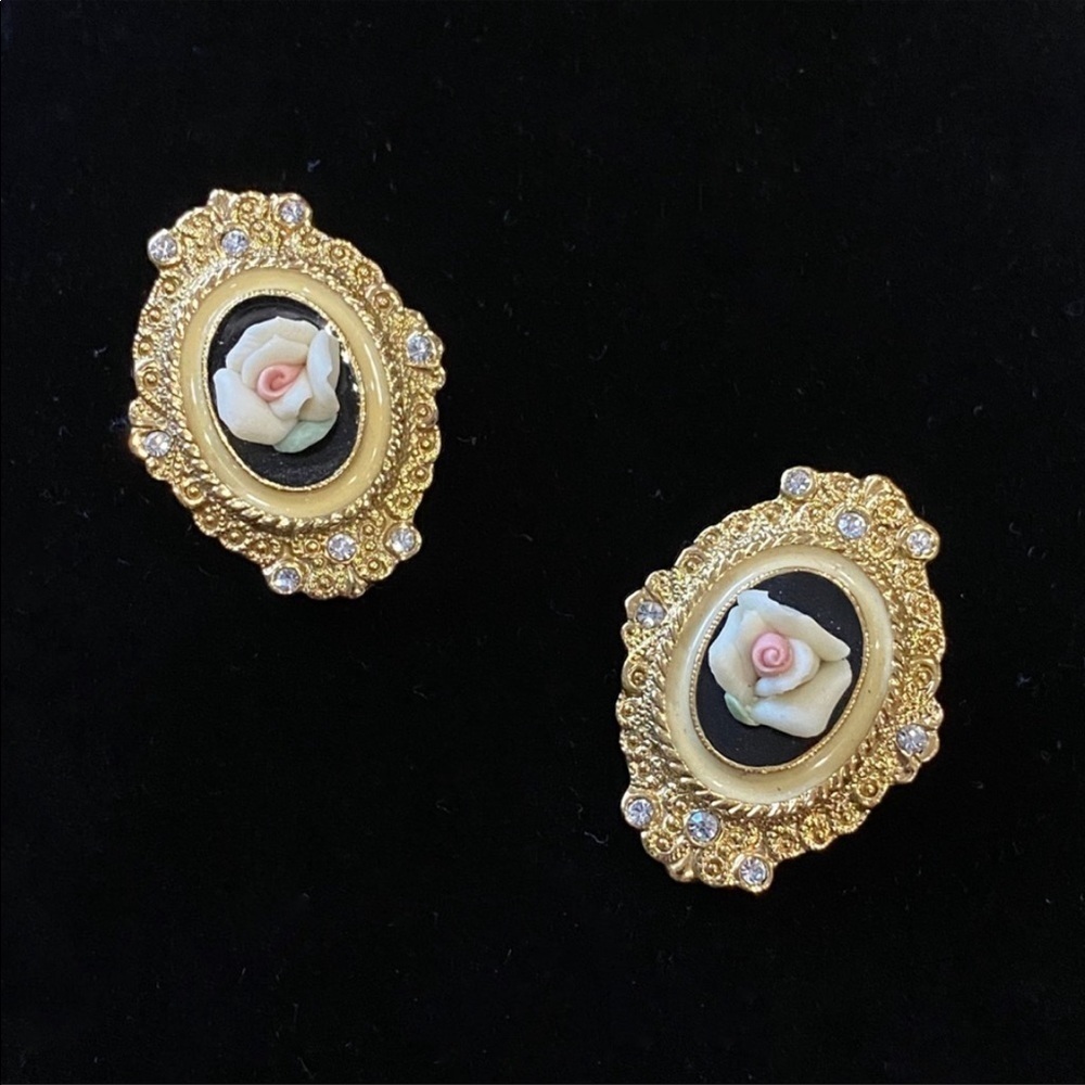 Vintage Victorian Style Clip On Earrings